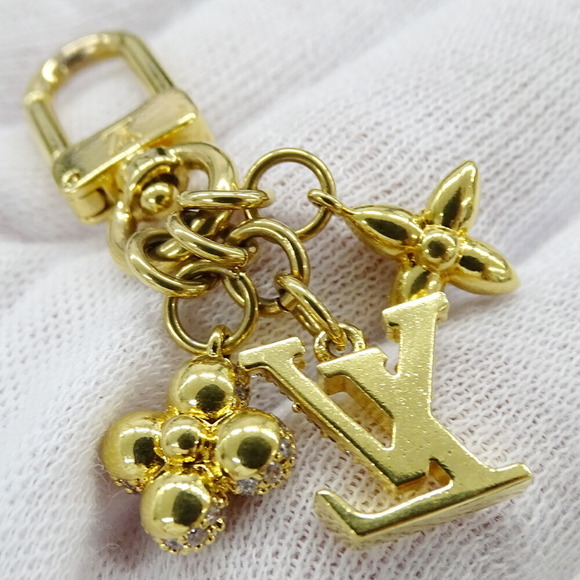 LOUIS VUITTON Gold Charm - Picture 10 of 11